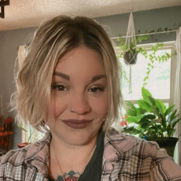 Meet your Posher, Samantha - Picture 1 of 1